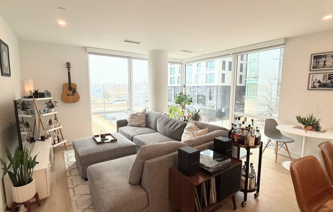 Gorgeous 2BD/2BA Corner Unit in the Heart of Navy Yard | Parking Included