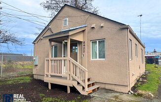 Perfect Cup LLC - 8420 (Cascade Group - Silver w/steady)