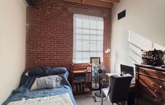 1 bed, 1 bath, 700 sqft, $1,450, Unit 112