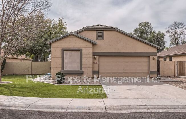 8714 N 58 LN