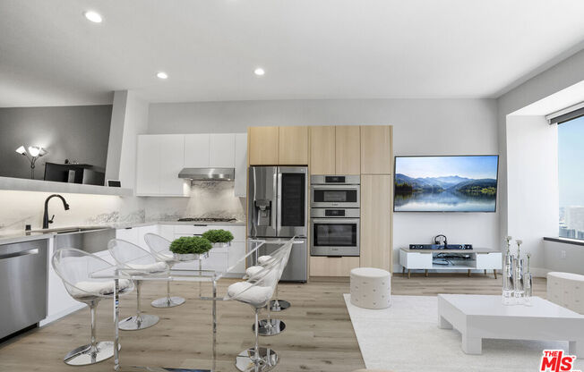 1 bed, 1 bath, 820 sqft, $3,200, Unit 2908