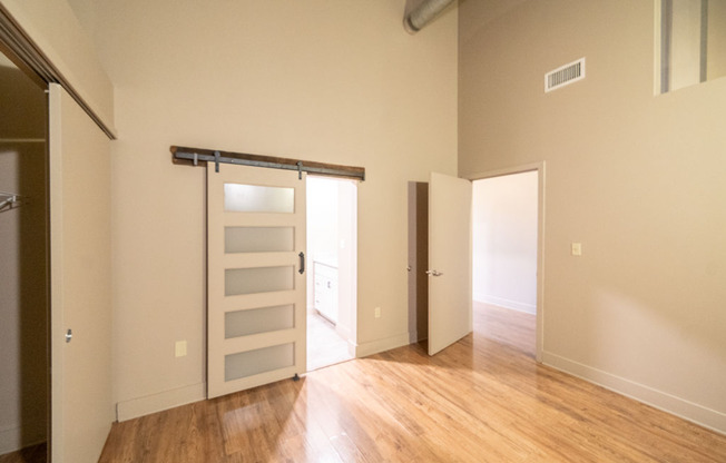 3 beds, 2 baths, 1,325 sqft, $2,100, Unit Apt. 306