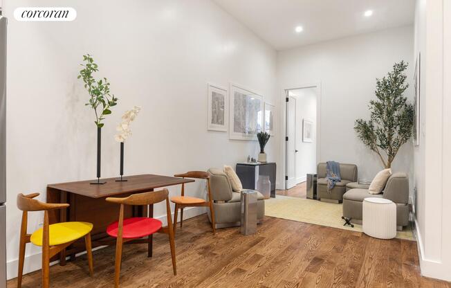 3 beds, 2 baths, 1,800 sqft, $5,999, Unit 1