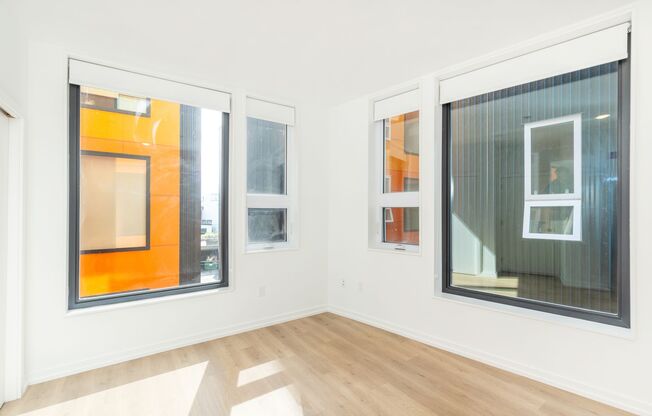 1 bed, 1 bath, 611 sqft, $1,595, Unit N-401