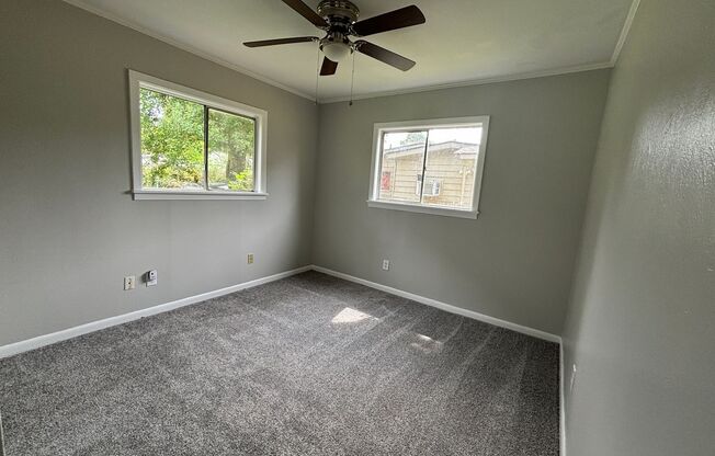 3 beds, 1 bath, $1,150