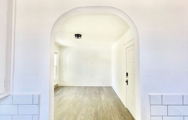Gorgeous Remodeled 1 Bed, 1 Bath on South Hill!