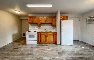 Studio, 1 bath, 148 sqft, $595, Unit 08