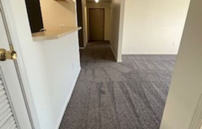 2 beds, 2 baths, 1,080 sqft, $1,189, Unit 53