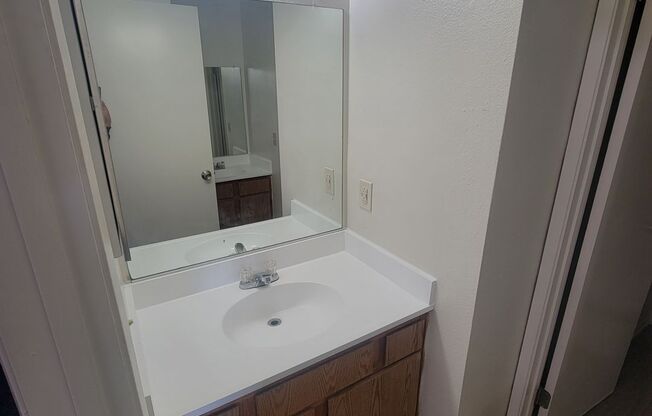 2 beds, 1 bath, $1,795, Unit 9