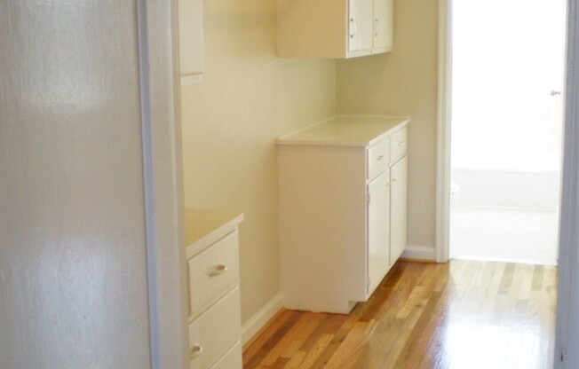 1 bed, 1 bath, 648 sqft, $1,495, Unit F07