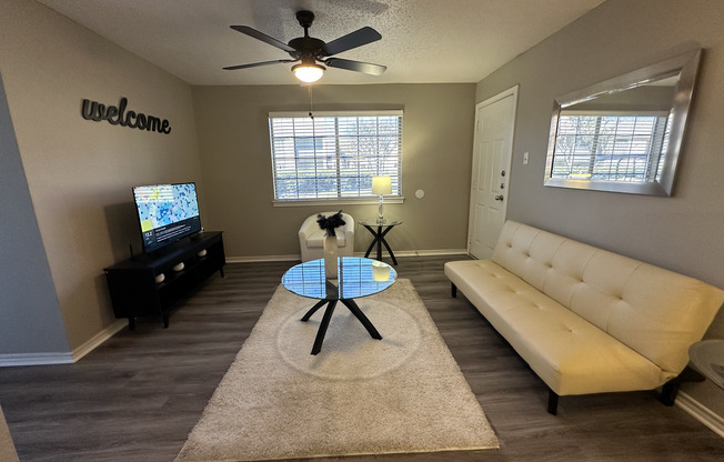1 bed, 1 bath, 800 sqft, $1,200