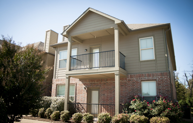 1 bed, 1 bath, 825 sqft, $1,095, Unit 3918-102 Rochester