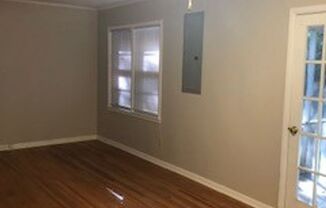 3 beds, 1 bath, $1,000