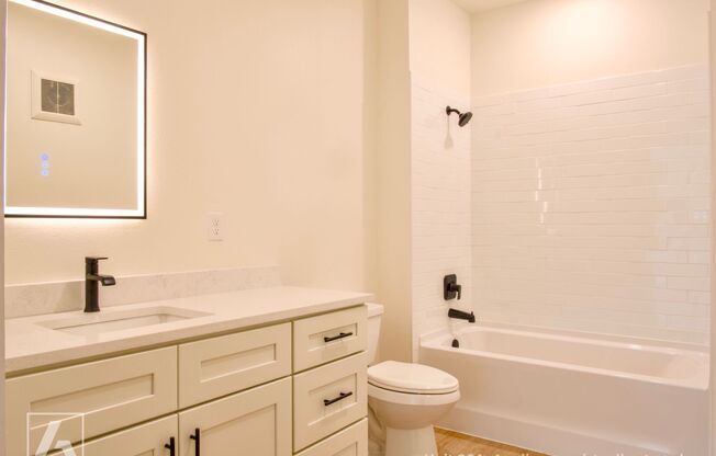 1 bed, 1 bath, 679 sqft, $1,595, Unit 301
