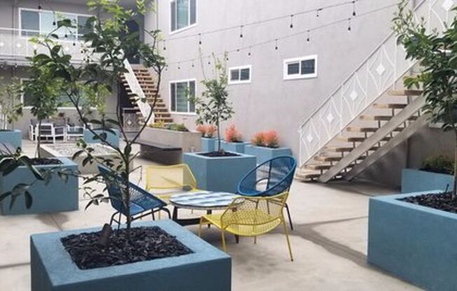 1 bed, 1 bath, 792 sqft, $1,975, Unit 06