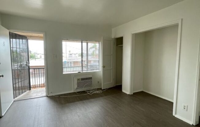 Studio, 1 bath, 430 sqft, $1,395, Unit 1914G