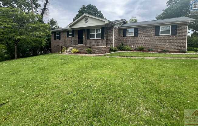 8501 MAPLEWOOD TRL