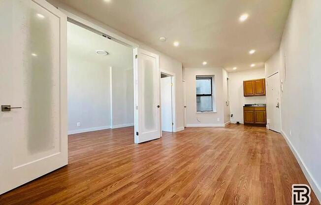 54 ELDRIDGE ST