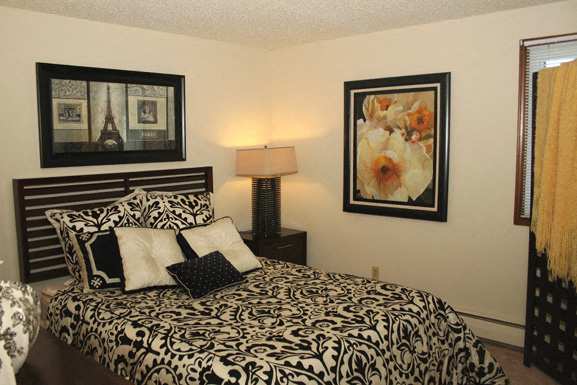 Peppertree Village Apartments - One-bedroom, One-Bath Units in Amherst New York – Closet – Master - Private Storage - Ceiling Fan - Ask for a Tour - Pet Friendly
