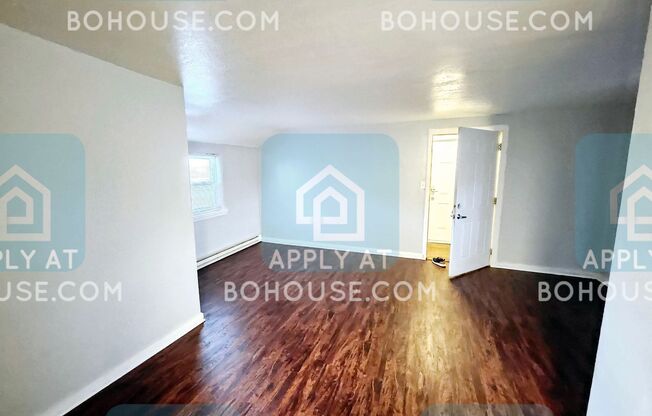 1 bed, 1 bath, 650 sqft, $749, Unit 7