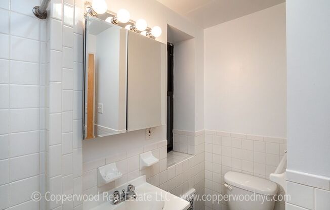 1 bed, 1 bath, 350 sqft, $3,395, Unit 11
