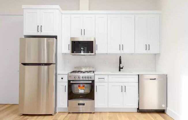 246 E 25 ST