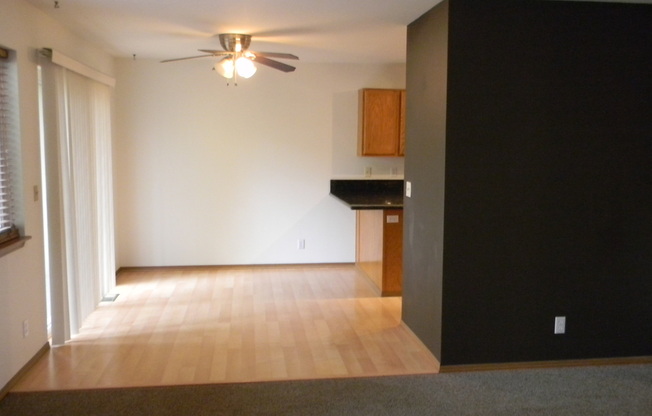 3 beds, 2 baths, $1,600