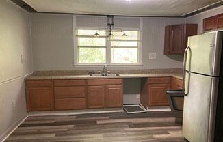 3 beds, 1 bath, $1,150