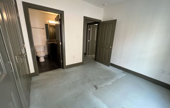 2 beds, 2 baths, 847 sqft, $1,499, Unit 1100 - 222