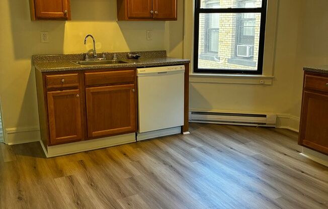 1 bed, 1 bath, 650 sqft, $1,099, Unit 7229 Penn Ave. #3A