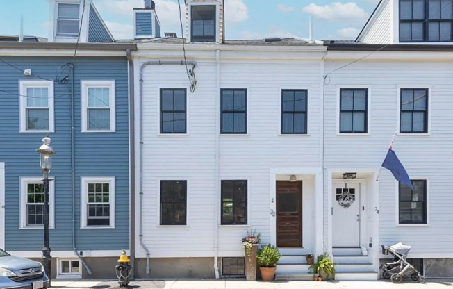 Short or Long Term Rental: 3 Bed/2.5 Bath (Single Family) Charlestown, MA