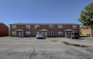 812 E GOLFVIEW PL