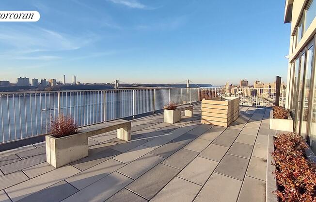 2 beds, 2 baths, $5,175, Unit 14J