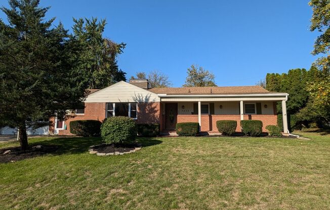 AVAILABLE NOW! Spacious 3 Bed / 2.5 Bath Home in Washington Twp with Basement!