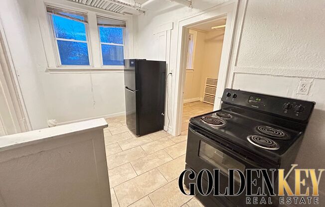 1 bed, 1 bath, $750, Unit Scovel Apartment - Apt B2