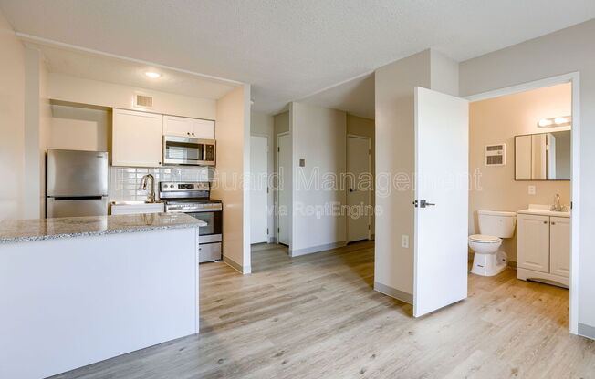Studio, 1 bath, 329 sqft, $695, Unit 433