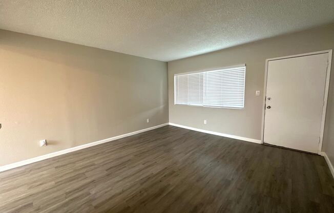 2 beds, 1.5 baths, 900 sqft, $2,150, Unit 11