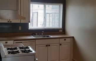 5 beds, 2 baths, $3,500, Unit 2