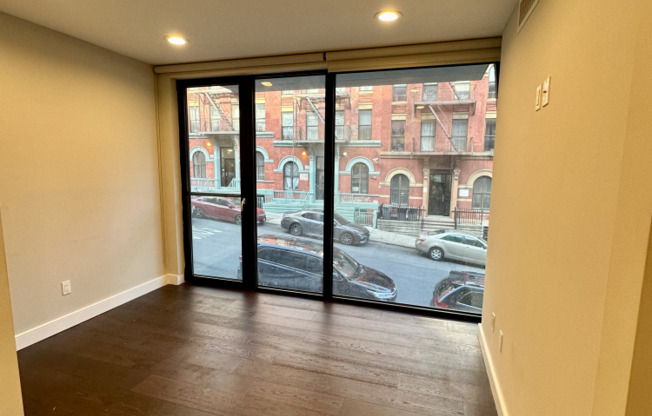 168 E 100 ST