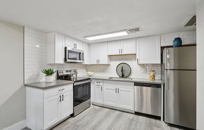 2 beds, 1.5 baths, 856 sqft, $1,764, Unit 1009