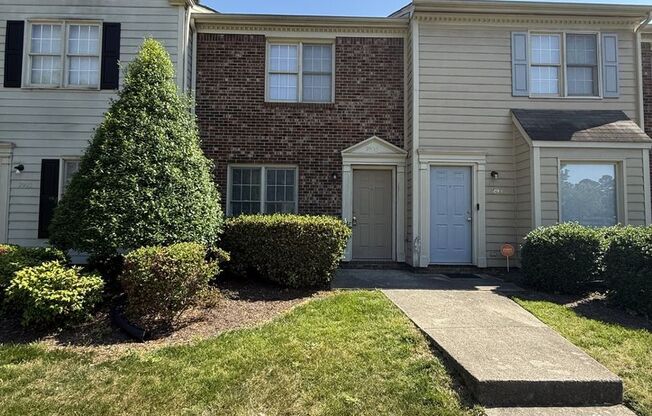2 bd 1.5 bath Townhouse