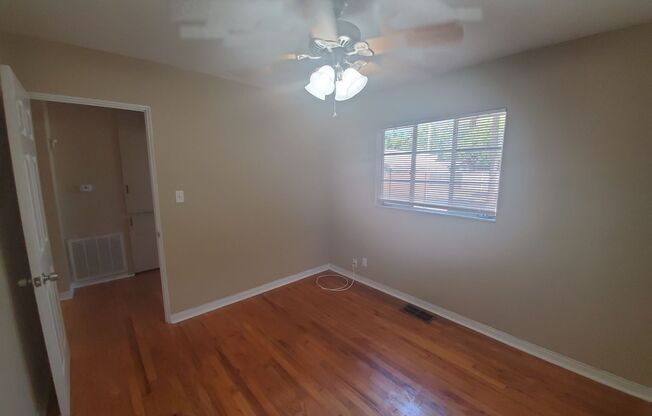 2 beds, 1 bath, $1,775