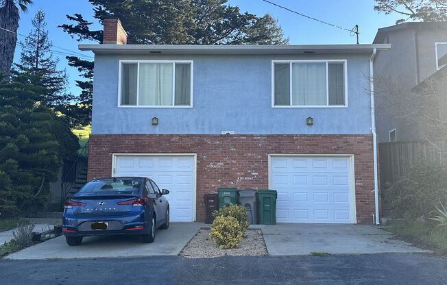 Great 3 bed / 2 bath home near the Oakland Zoo