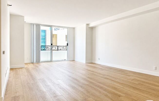 1 bed, 1.5 baths, 1,120 sqft, $4,195, Unit 511