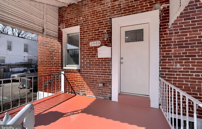 2448 SHIRLEY AVE