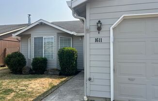 3 beds, 2 baths, $2,295