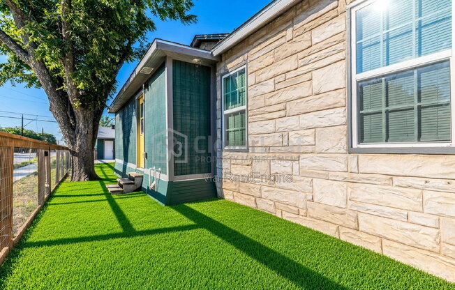 454 ASTOR ST