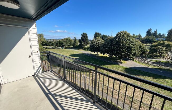 2 beds, 2 baths, 1,036 sqft, $2,395, Unit 3520 - 408