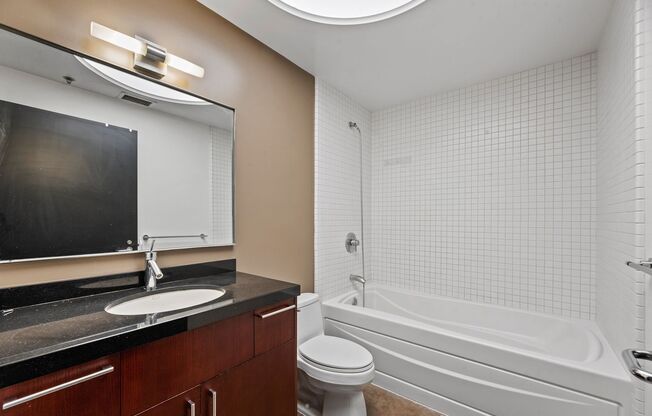 1 bed, 1 bath, 840 sqft, $2,600, Unit 410
