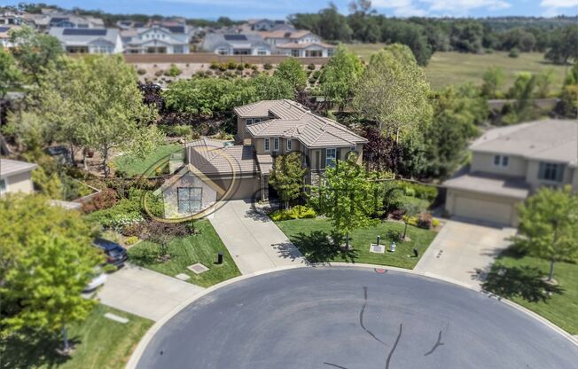 Beautiful Executive Home w/ Pool on 1/2 Acre Lot in Prestigious Serrano!